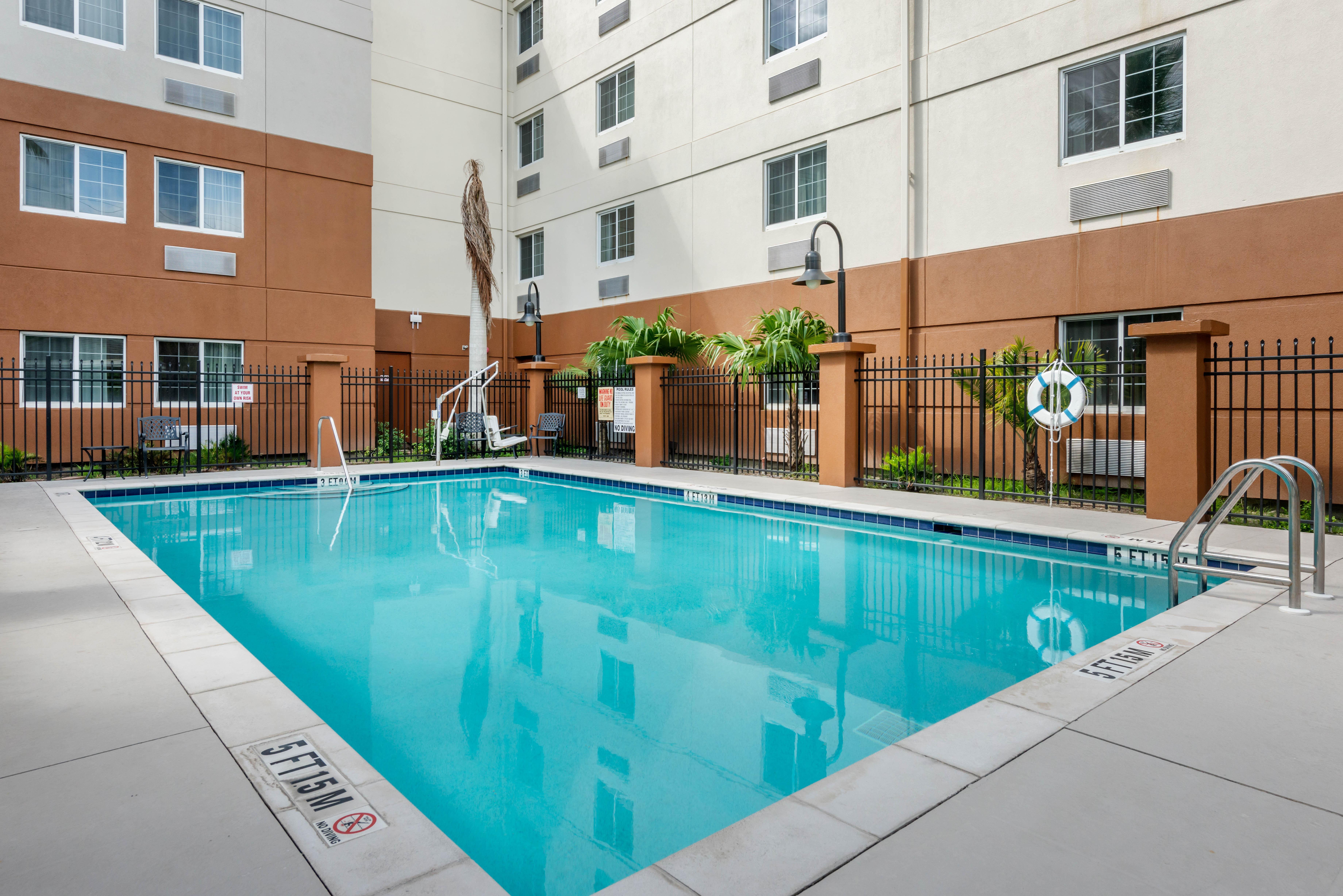 Candlewood Suites Fort Myers/Sanibel Gateway By Ihg Luaran gambar
