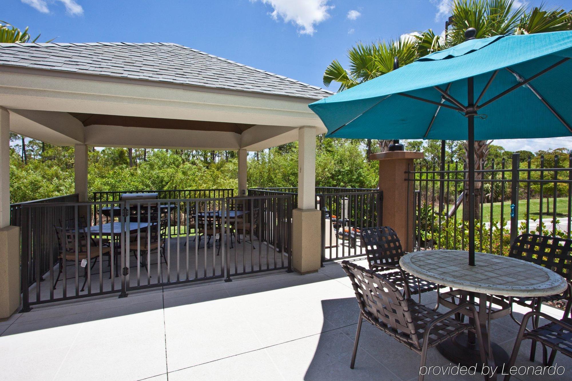 Candlewood Suites Fort Myers/Sanibel Gateway By Ihg Restoran gambar