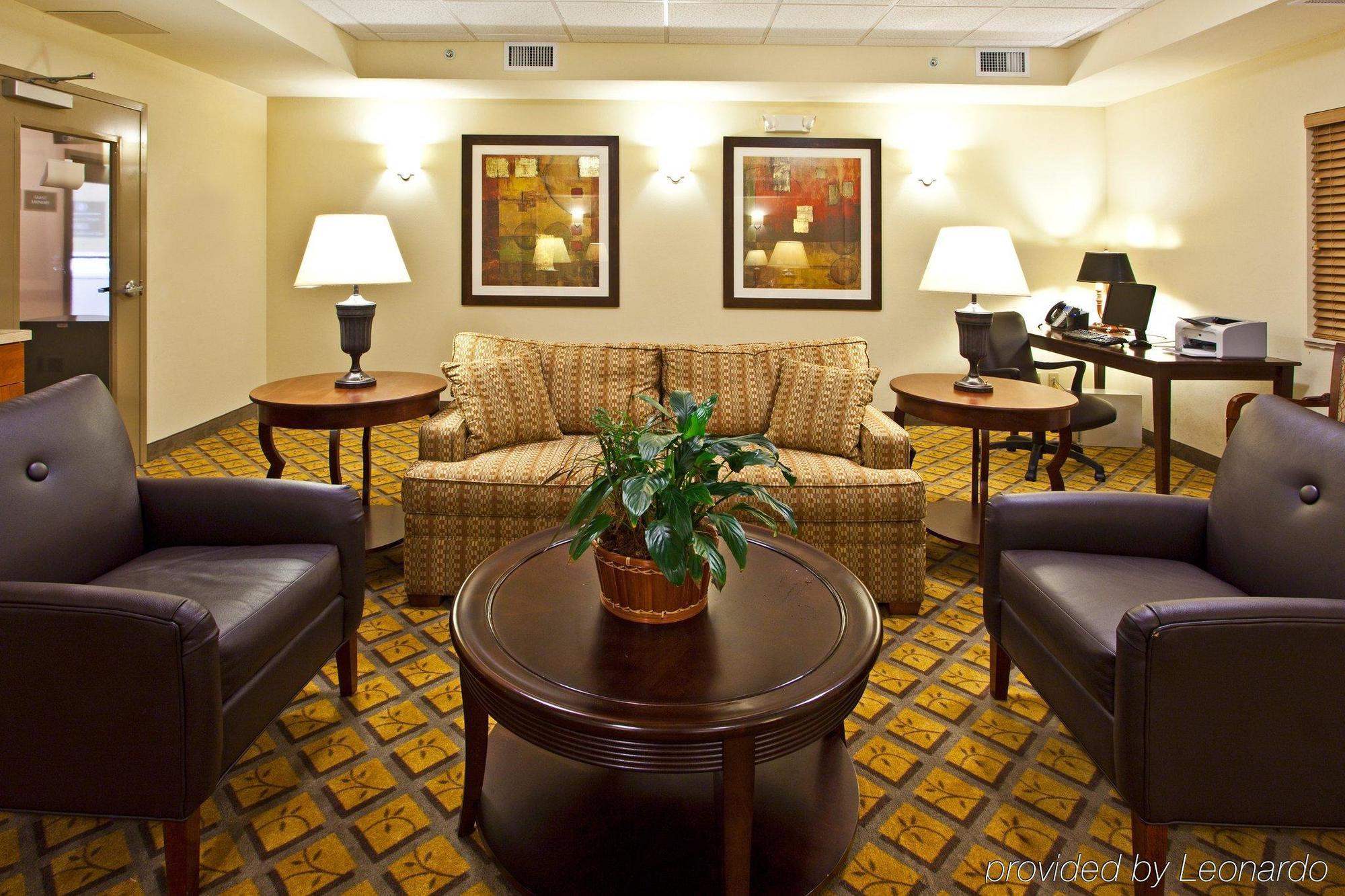 Candlewood Suites Fort Myers/Sanibel Gateway By Ihg Dalaman gambar