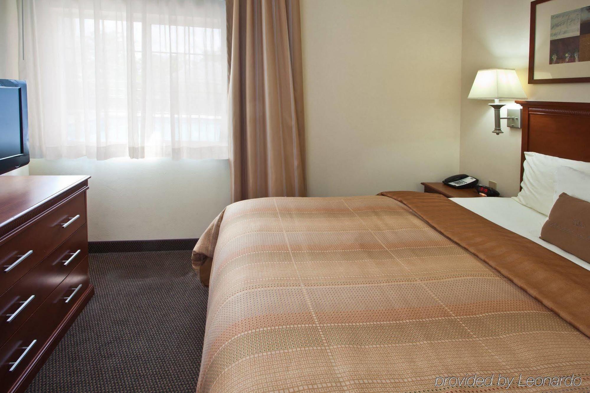 Candlewood Suites Fort Myers/Sanibel Gateway By Ihg Bilik gambar
